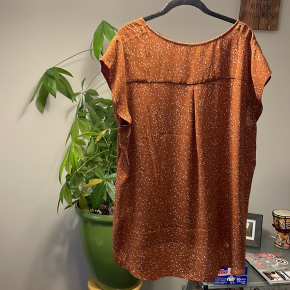 Reitmans short sleeve blouse - Picture 4 of 4